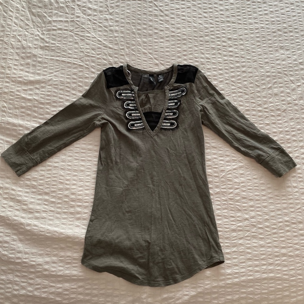 BKE Boutique Gray 3/4 Length Shirt size M